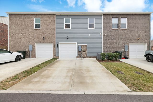 779 Coburg St, Gallatin, TN 37066