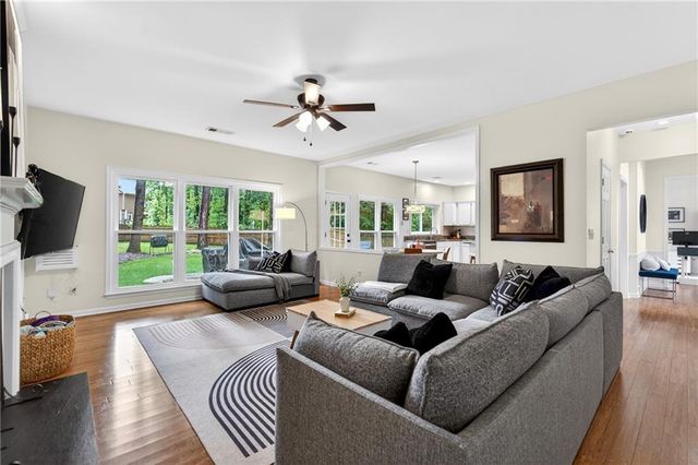 2130 Adderbury Lane SW, Smyrna, GA 30082