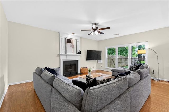 2130 Adderbury Lane SW, Smyrna, GA 30082