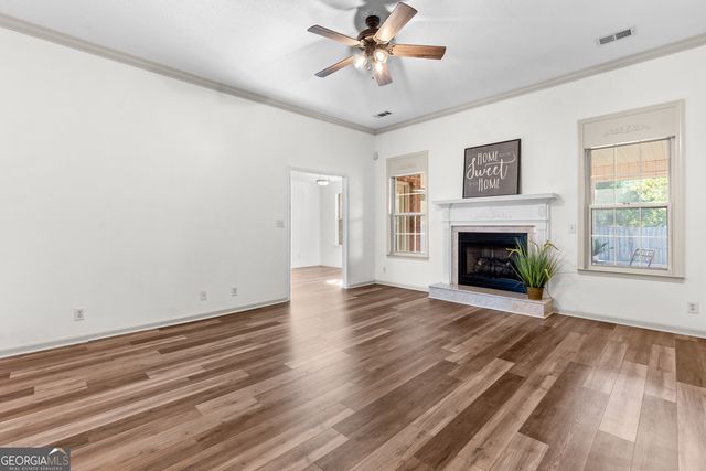 305 Thornwood Drive, Bonaire, GA 31005