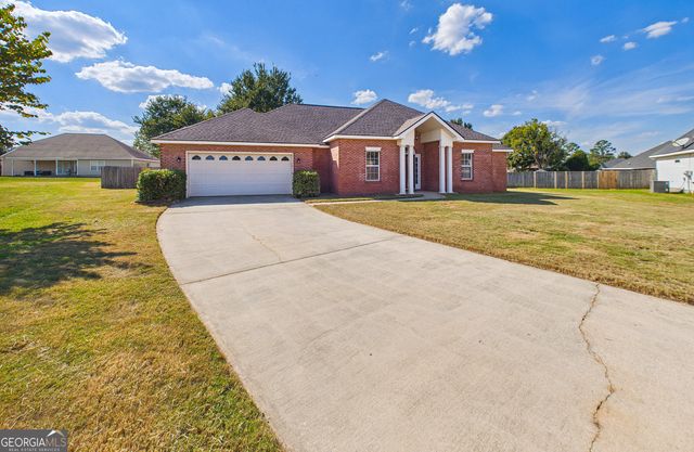305 Thornwood Drive, Bonaire, GA 31005