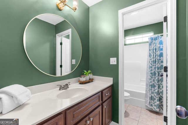 305 Thornwood Drive, Bonaire, GA 31005