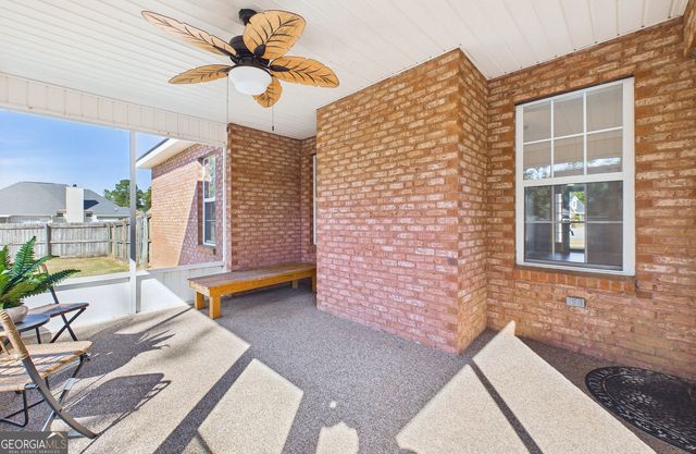 305 Thornwood Drive, Bonaire, GA 31005