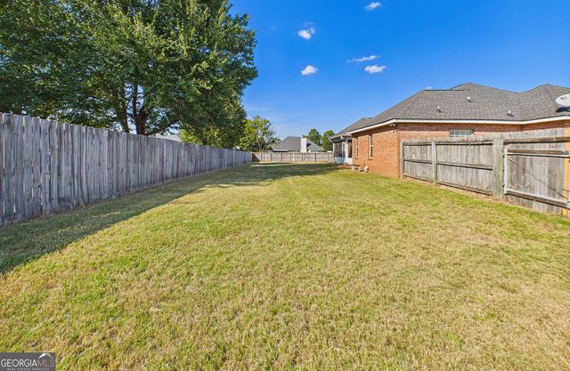 305 Thornwood Drive, Bonaire, GA 31005