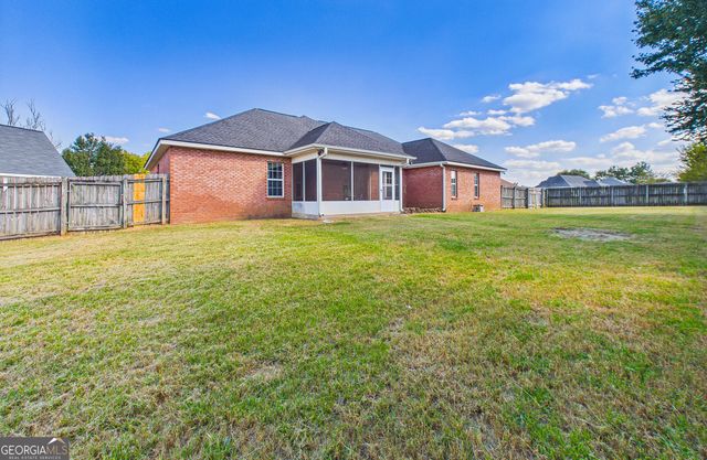 305 Thornwood Drive, Bonaire, GA 31005