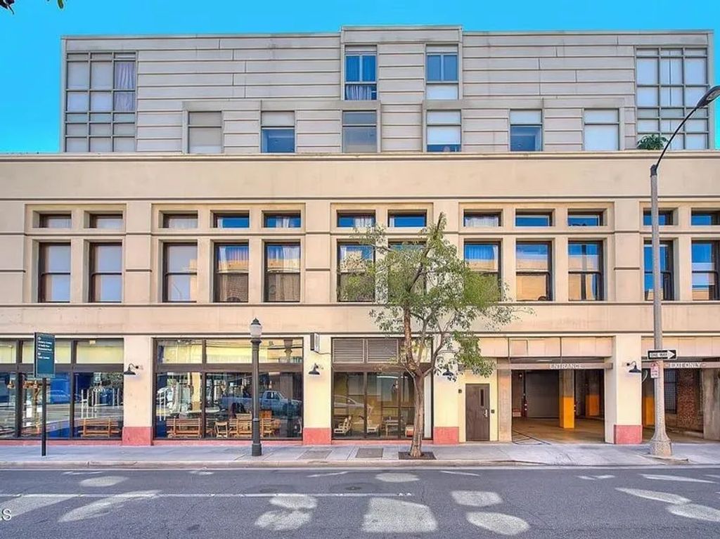 35 N Raymond, Pasadena, CA 91103