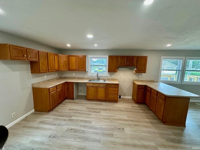 403 E Illinois Street, Princeton, IN 47670