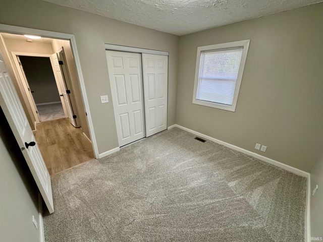 403 E Illinois Street, Princeton, IN 47670