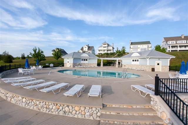 688 Waters Edge Drive, South Haven, MI 49090