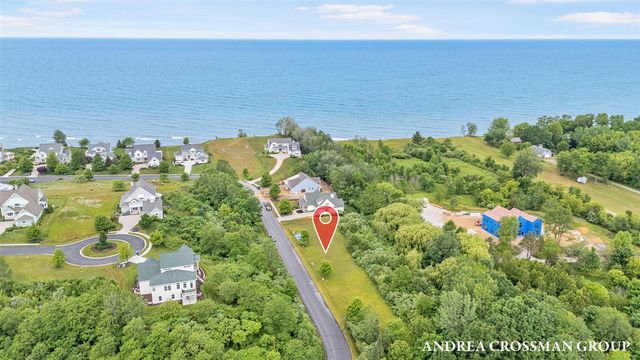688 Waters Edge Drive, South Haven, MI 49090