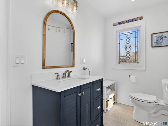 22 Park Drive, Waterford, CT 06385