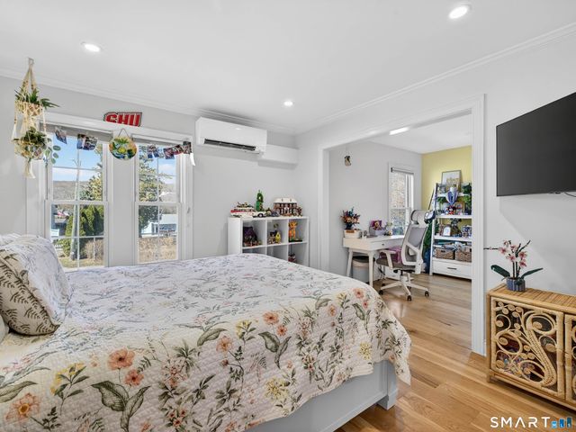 22 Park Drive, Waterford, CT 06385