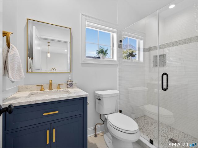 22 Park Drive, Waterford, CT 06385