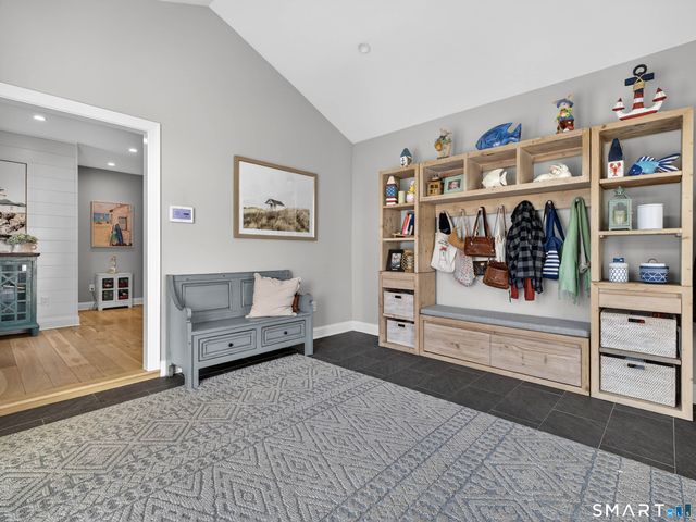 22 Park Drive, Waterford, CT 06385