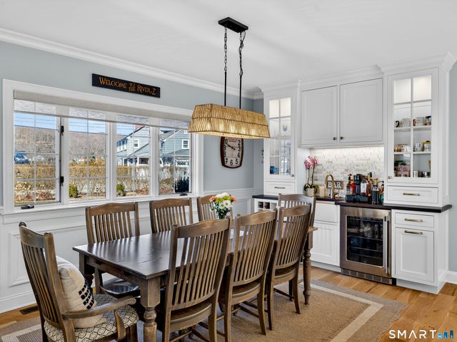 22 Park Drive, Waterford, CT 06385