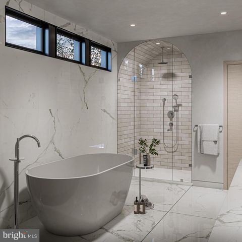 2004 WAVERLY ST, Philadelphia, PA 19146