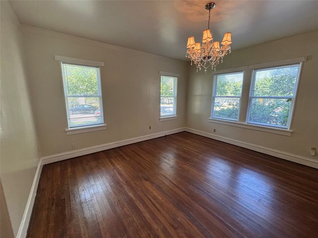600 Monticello Drive 1, Fort Worth, TX 76107