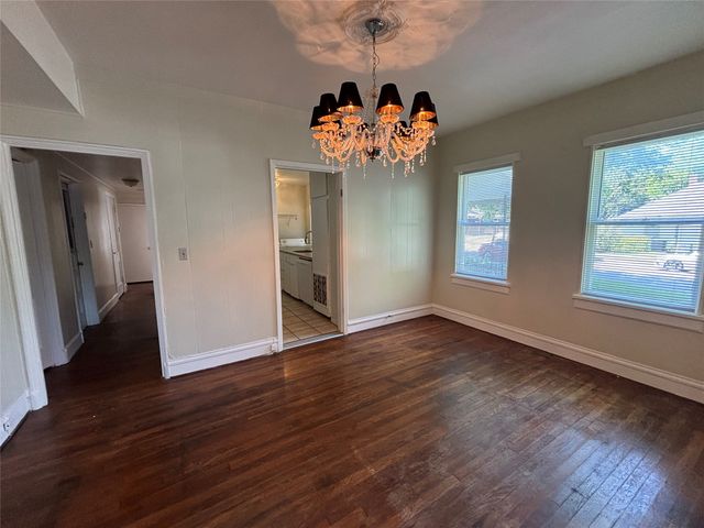 600 Monticello Drive 1, Fort Worth, TX 76107