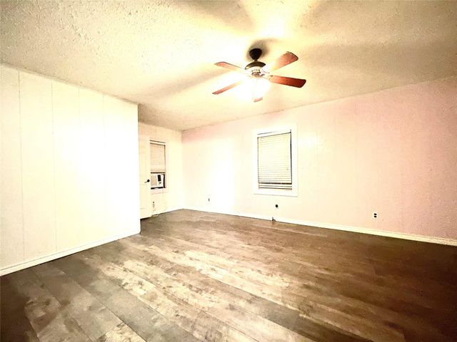 255 Frank Street A-B, Kountze, TX 77625