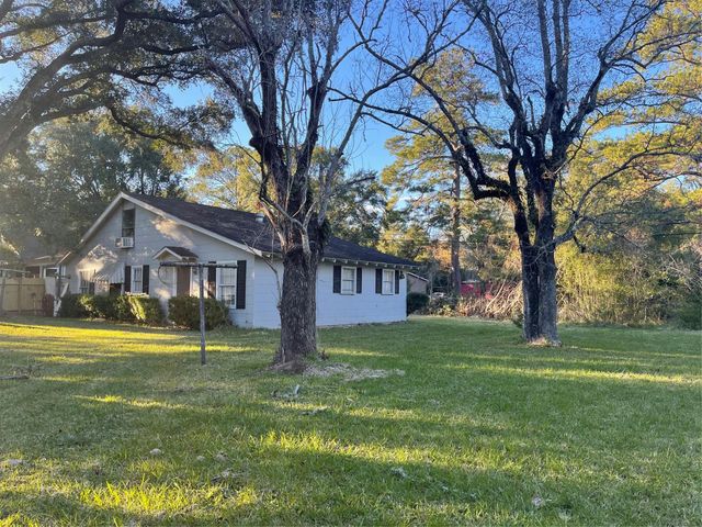 255 Frank Street A-B, Kountze, TX 77625