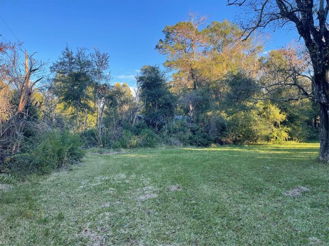 255 Frank Street A-B, Kountze, TX 77625