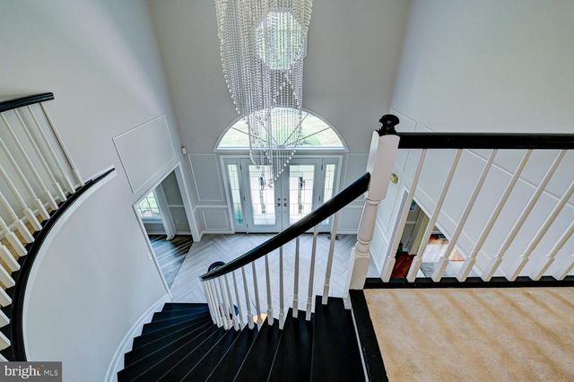 17 FINDLEY LN, West Windsor, NJ 08550