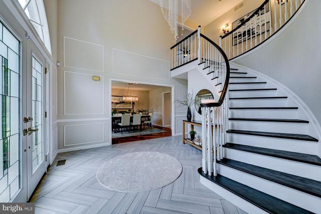 17 FINDLEY LN, West Windsor, NJ 08550