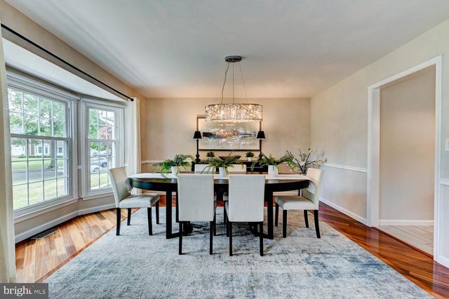 17 FINDLEY LN, West Windsor, NJ 08550