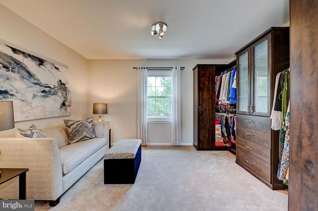 17 FINDLEY LN, West Windsor, NJ 08550