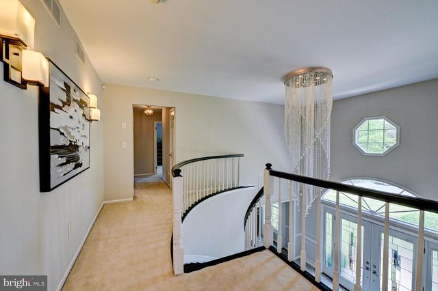 17 FINDLEY LN, West Windsor, NJ 08550
