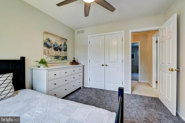 17 FINDLEY LN, West Windsor, NJ 08550