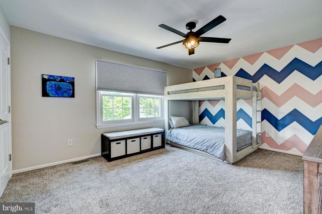 17 FINDLEY LN, West Windsor, NJ 08550