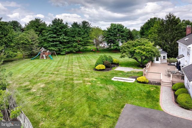 17 FINDLEY LN, West Windsor, NJ 08550
