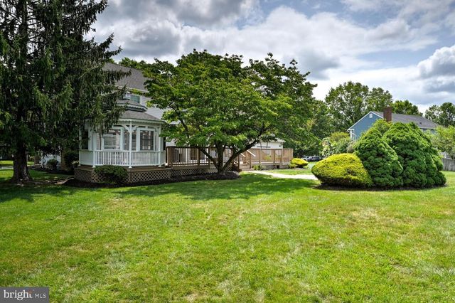 17 FINDLEY LN, West Windsor, NJ 08550