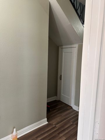 1314 W WOODLAWN AVE, San Antonio, TX 78201