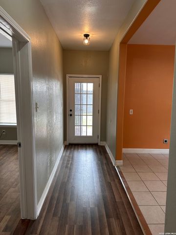 1314 W WOODLAWN AVE, San Antonio, TX 78201