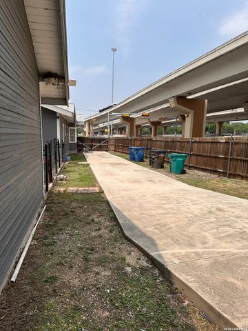 1314 W WOODLAWN AVE, San Antonio, TX 78201