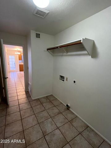 42 W LA VIEVE Lane, Tempe, AZ 85284