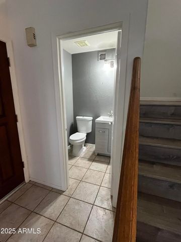 42 W LA VIEVE Lane, Tempe, AZ 85284