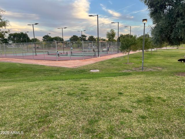 42 W LA VIEVE Lane, Tempe, AZ 85284