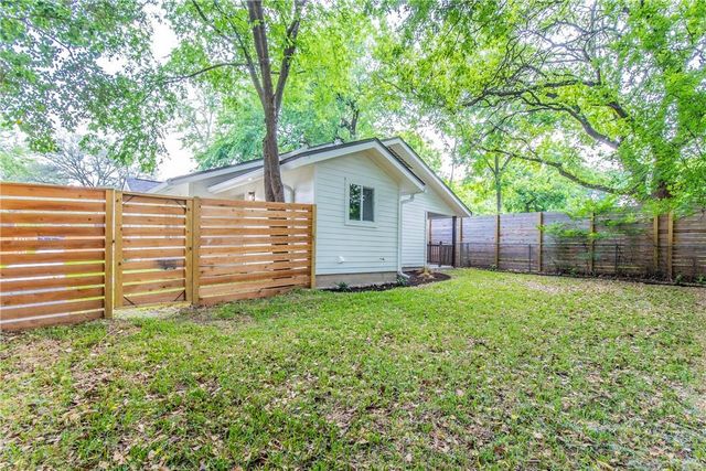 601 E 50th ST B, Austin, TX 78751