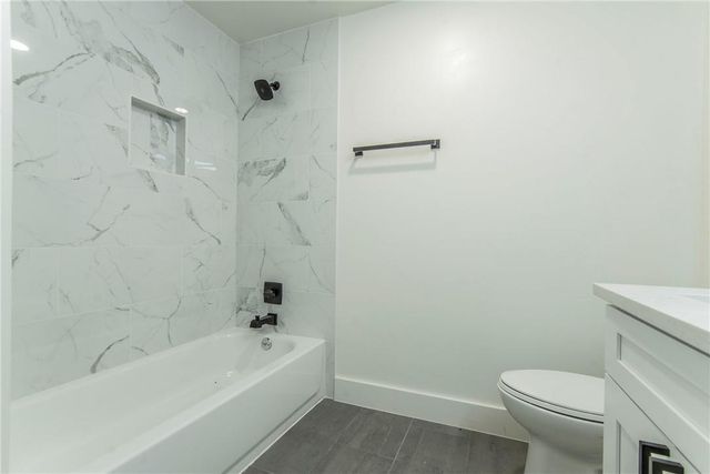 601 E 50th ST B, Austin, TX 78751