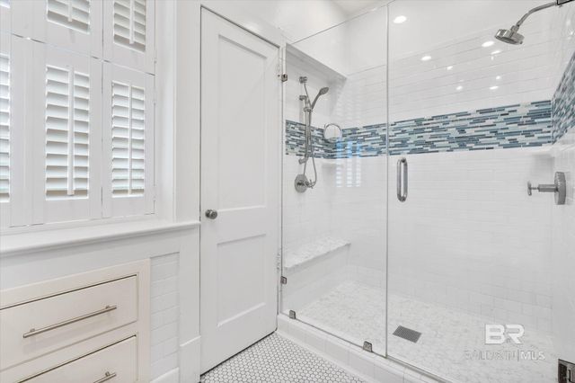 3863 Old Shell Road, Mobile, AL 36608