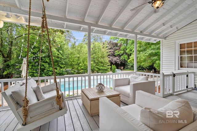 3863 Old Shell Road, Mobile, AL 36608