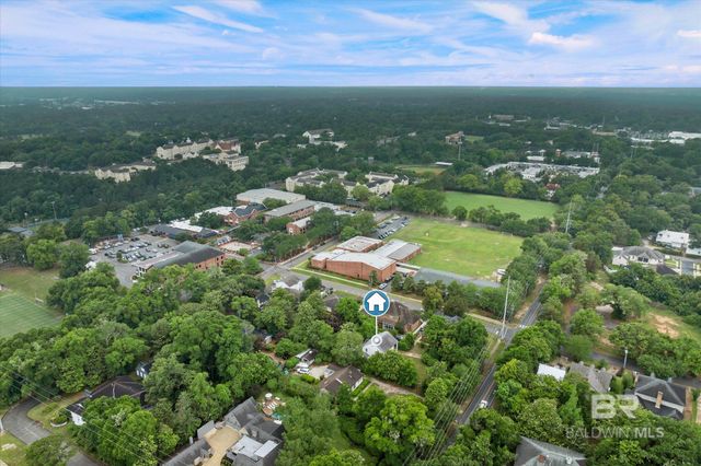 3863 Old Shell Road, Mobile, AL 36608