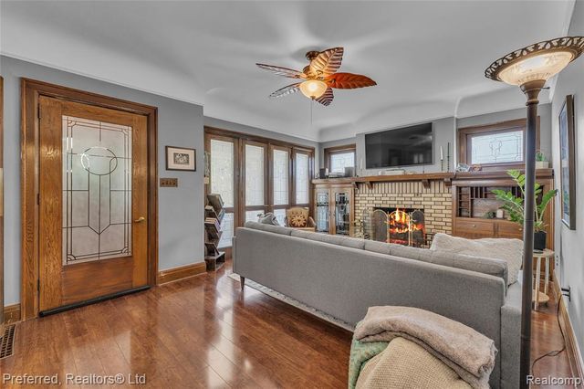 190 Crocker Boulevard, Mount Clemens, MI 48043