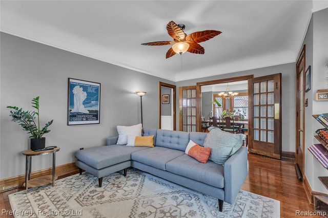 190 Crocker Boulevard, Mount Clemens, MI 48043