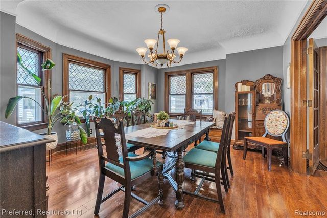 190 Crocker Boulevard, Mount Clemens, MI 48043