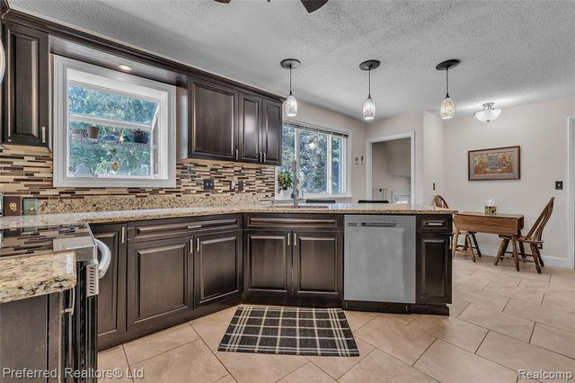 190 Crocker Boulevard, Mount Clemens, MI 48043