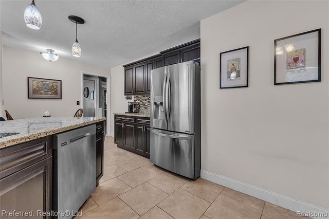 190 Crocker Boulevard, Mount Clemens, MI 48043